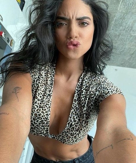 Arianny Negron model sexy galleries