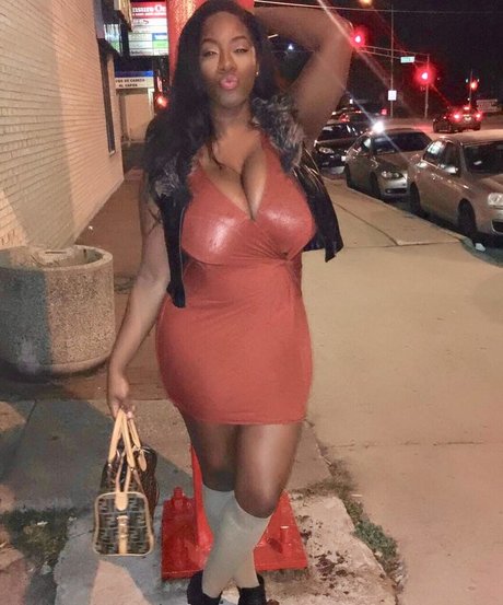 jacking uneek nice actress photos