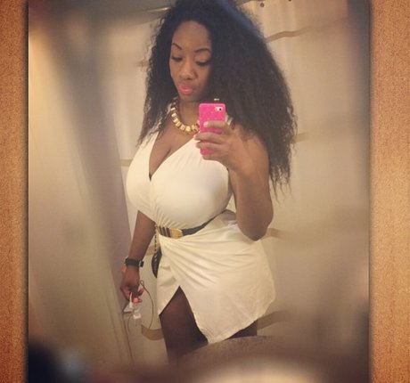 jacking uneek top model pic