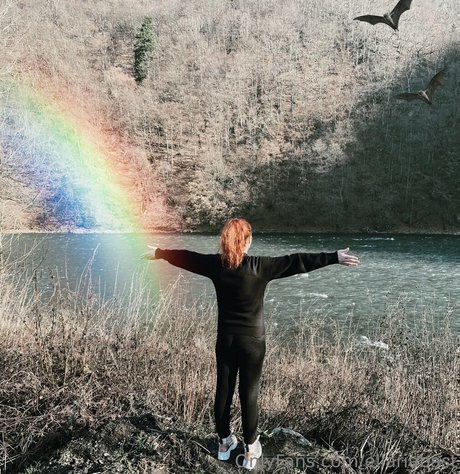 ellariabast model hot photos