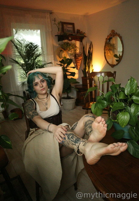 mythicmaggie nudes pornstar pics