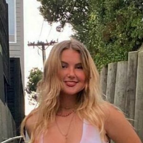 Chlobailey perfect star pic