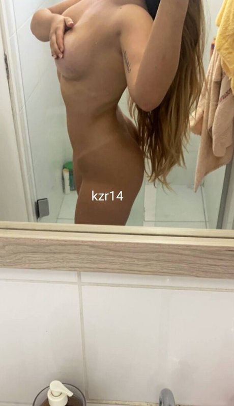 Julia Ferronato hot star photo