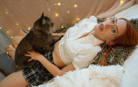 brittrachelleupdates free actress pics