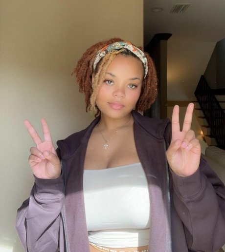 Jaden Alexiis pornstar top image