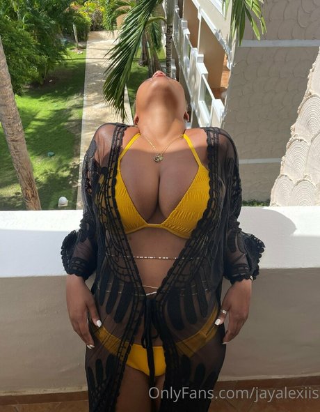 Jaden Alexiis nice star images