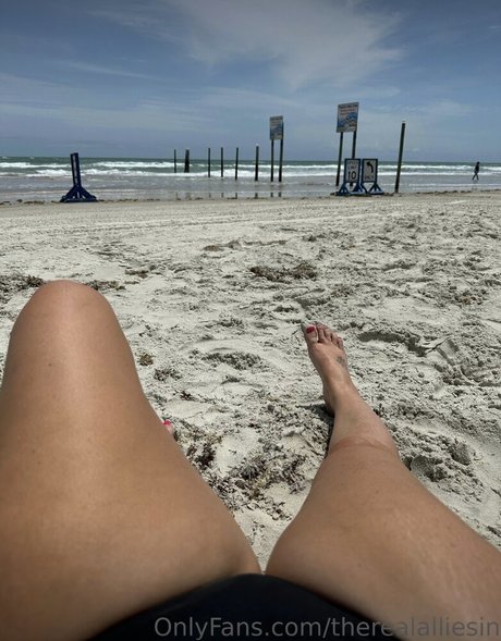 Allie Sin naked model galleries