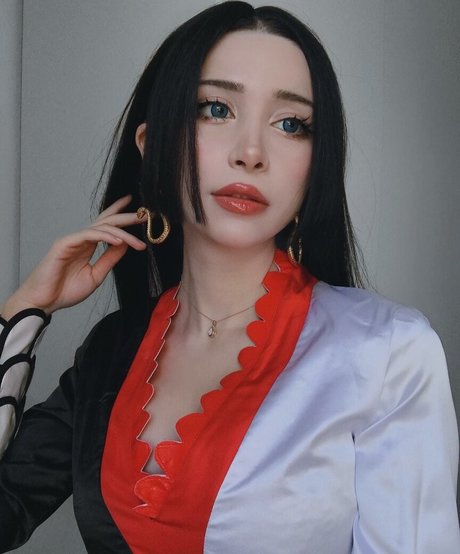 Miruqi hot model image