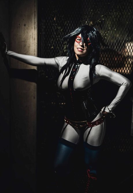 Khainsaw star naked pics