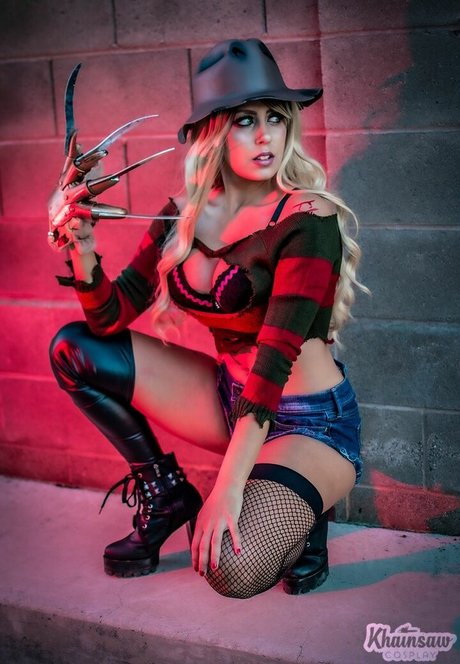 Khainsaw pretty model photo