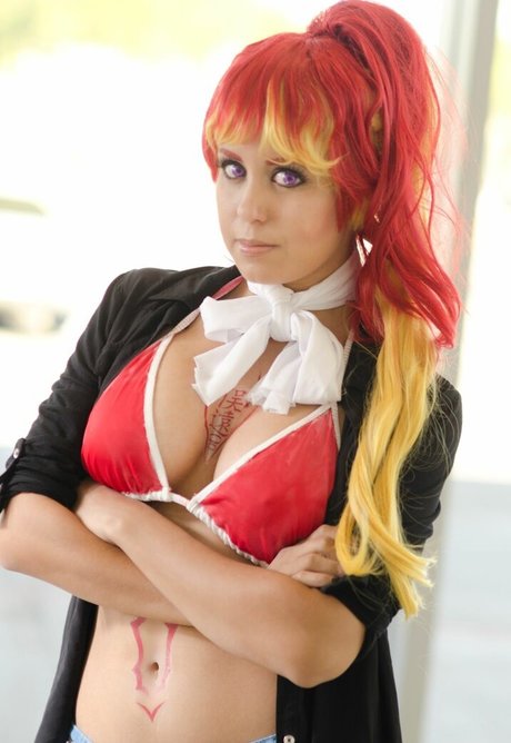 Khainsaw pornstar adult img