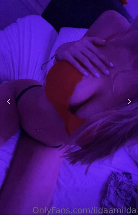 iidaamilda erotic model pictures