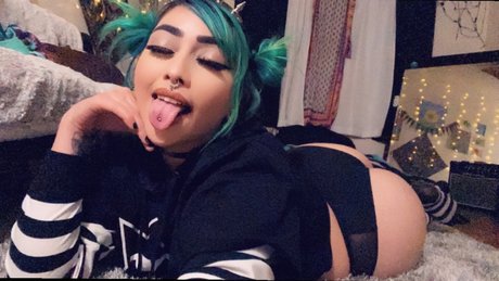 Genevieve Memento Mori nice star images