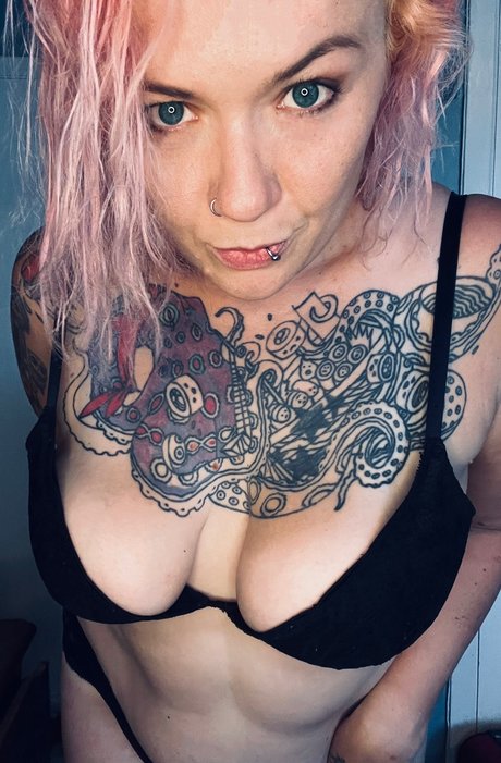 Ocean Girl model best photo