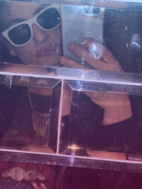 NotJaneDoe sexy star image