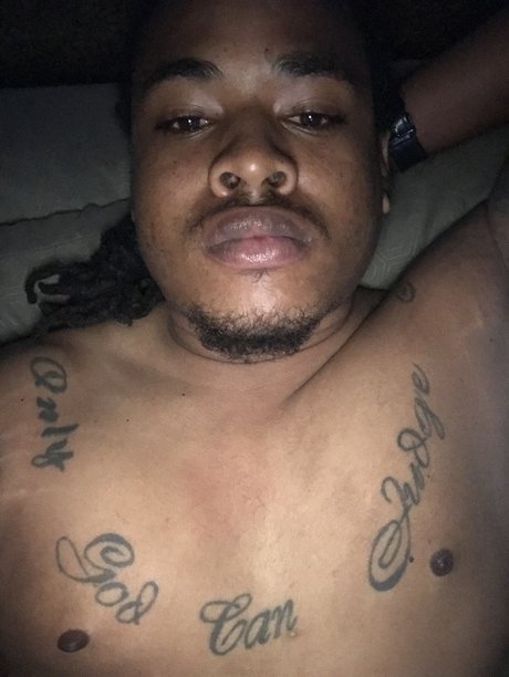 Brown7412 sexy model photo