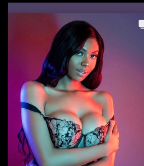 Paris Sin beautiful star photo