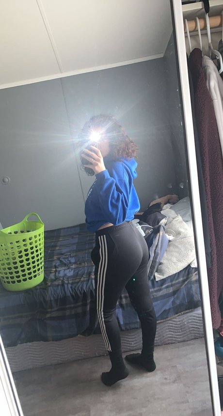 Baby Jhuan sexy star pics