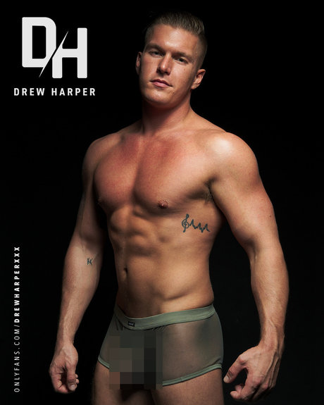 Pretty Boy Wrestling star erotic image