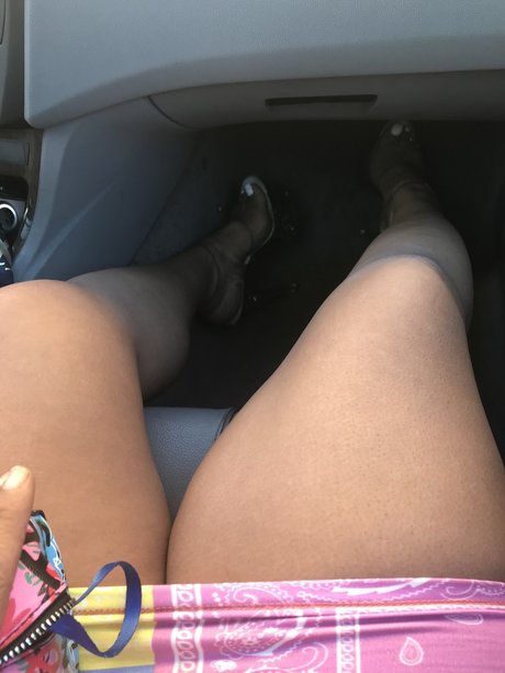 prad ur favorite ADULT ENTERTAINMENT high quality pornstar pic