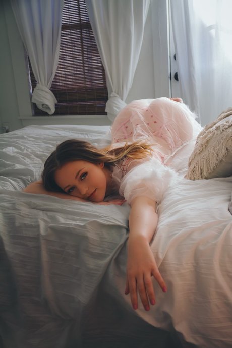 Porce naked actress pics