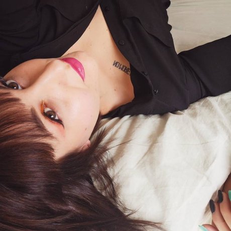 pizka erotic actress galleries