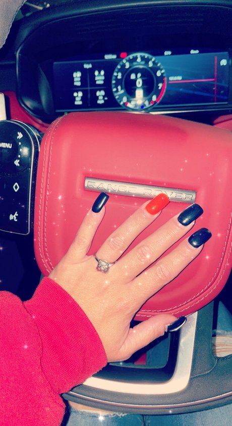 Carissa Mendoza model erotic archive