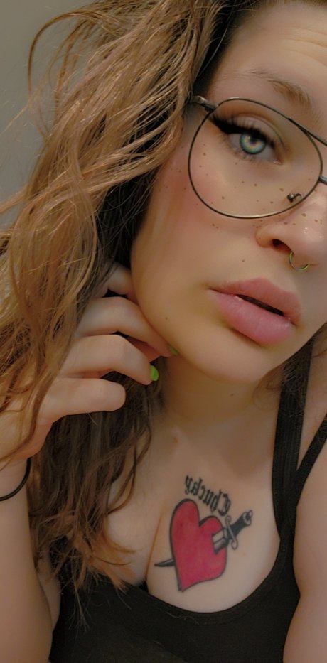 Queen Bee420 star hot image