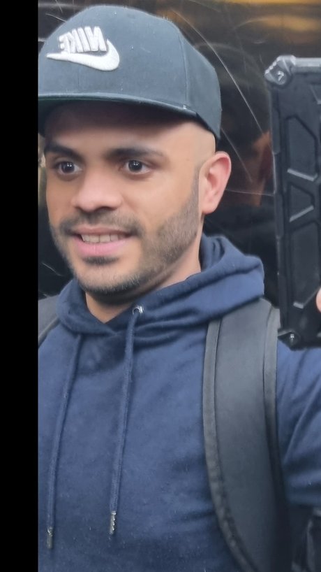 Ricky Herrera beautiful star pic