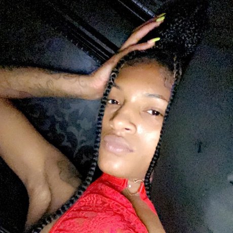 Sylly model adult images