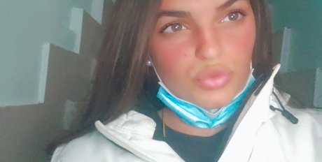 _R A X E T Q U E E N_ sexy model images