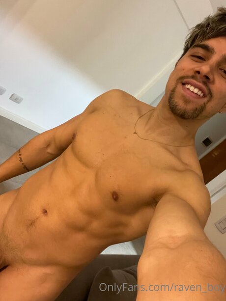 _R VEN_ xxx model picture