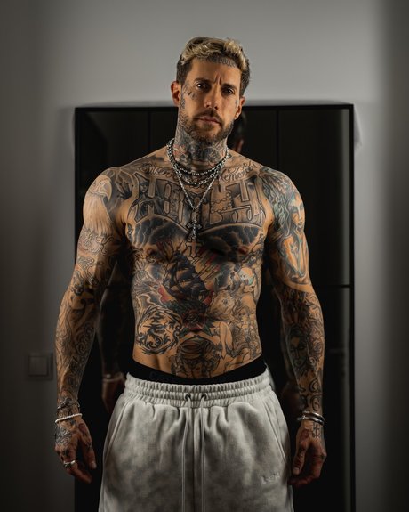 Romvn xxx actress photo