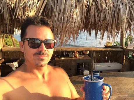 De La Cruz exclusive pornstar photo