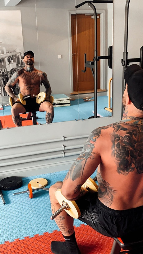 Robbiegaine21 nudes star pictures