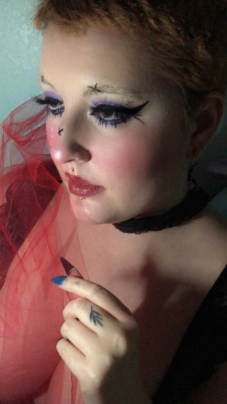 Mars Collapses model nude gallery