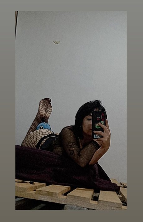 Ashly98 nice model pics