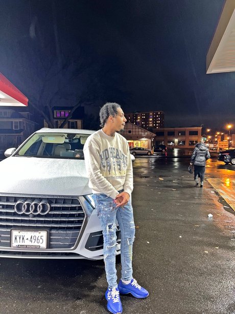 Lil Zoe naked pornstar photos