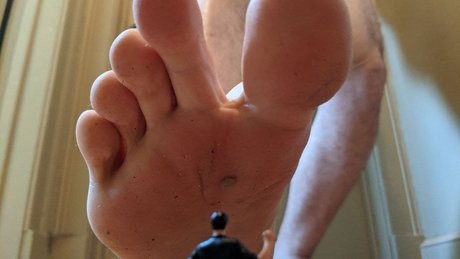 Max the Giant beautiful star photo