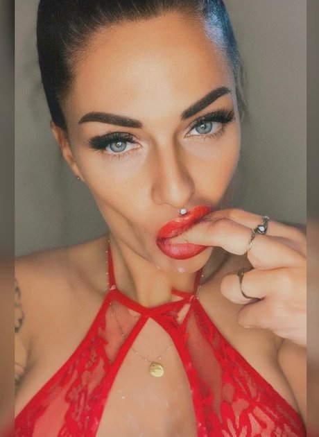 Maunika Cormier Samson nude pornstar picture