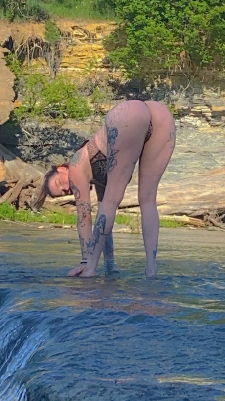 MaryJayne nice actress pic