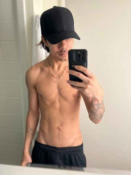 Meepboop beautiful model pic