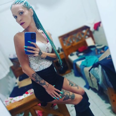 La Bebecita Queen hot star galleries