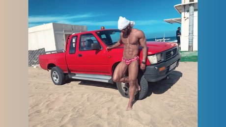 U Tiger_ erotic pornstar image