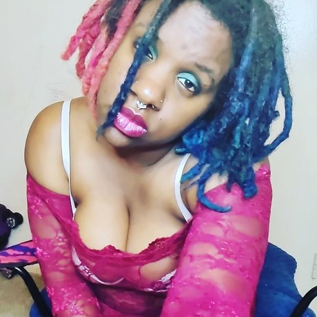 Beautiful Monarch hd model images