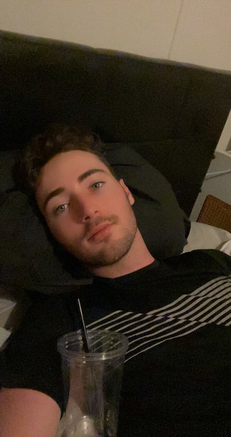 Beau H exclusive star pics