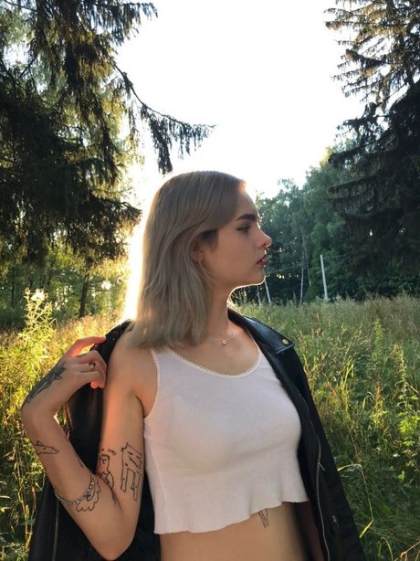 _Blonde Bitch_ pornstar best picture