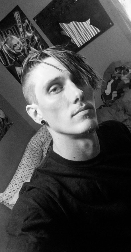 Metal Heathen hot pornstar image