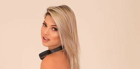 Melody Antunes perfect actress photo