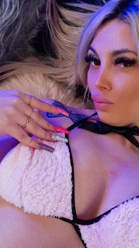 Amby_ model adult pic